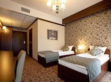 Фото номера Четырехместный номер Отель Hotel-Restauracja Platan г. Хшанув 3